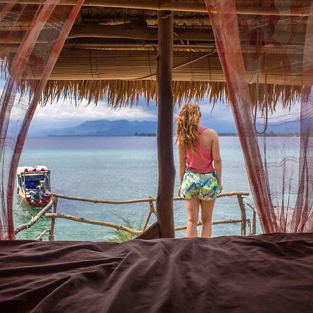 Gili Meno Eco Hostel Extérieur photo